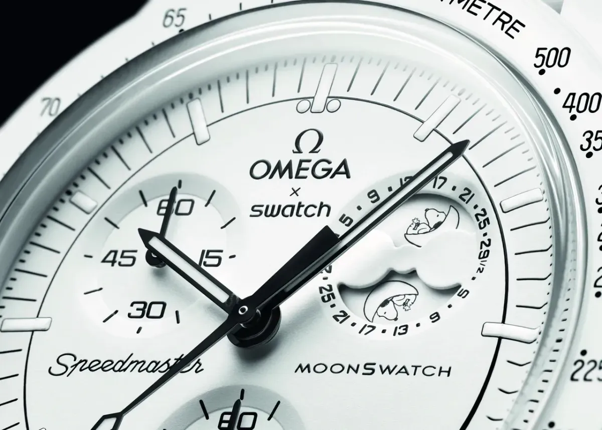 Omega x Swatch MoonSwatch de Snoopy: Un reloj que captura la fase lunar, precio y disponibilidad en México