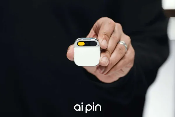Humane AI Pin es oficial: El Futuro de la Inteligencia Artificial, características, precio y ficha técnica